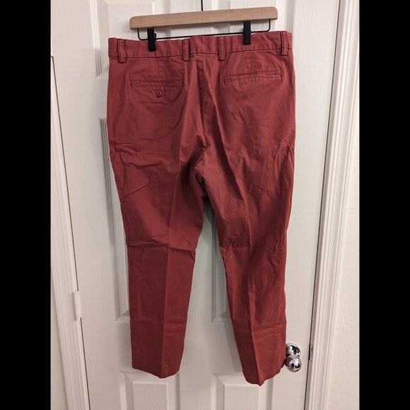 Old Navy Pants - Picture 2 of 4